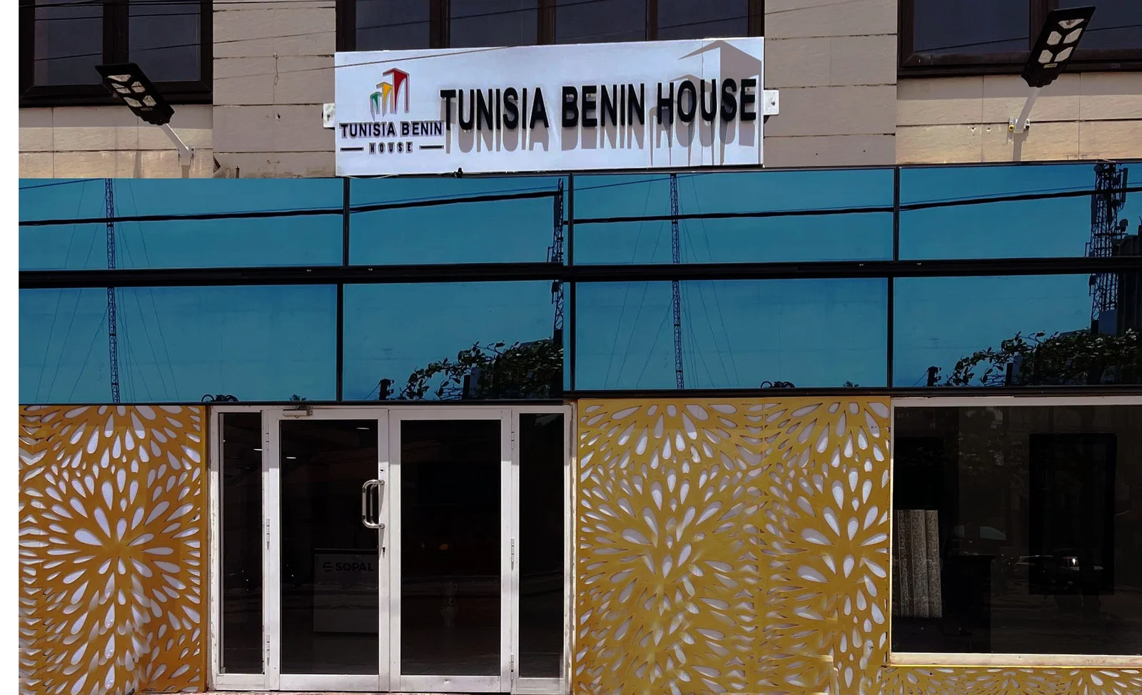 TUNISIA-BENIN HOUSE